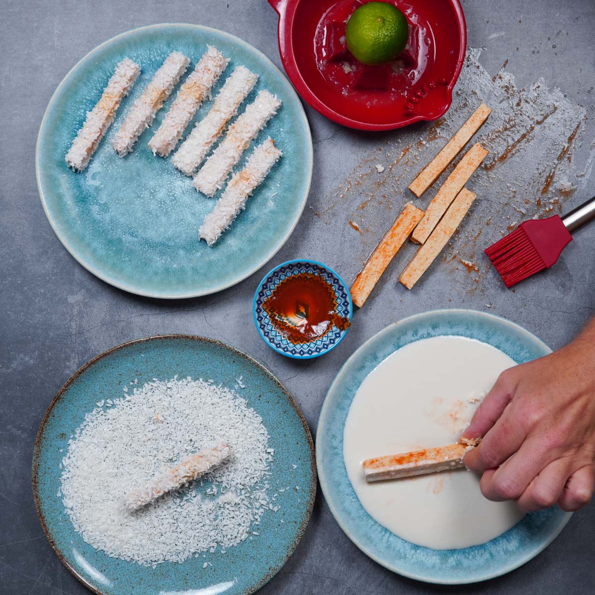 Vegane Summer Roll Tofusticks panieren