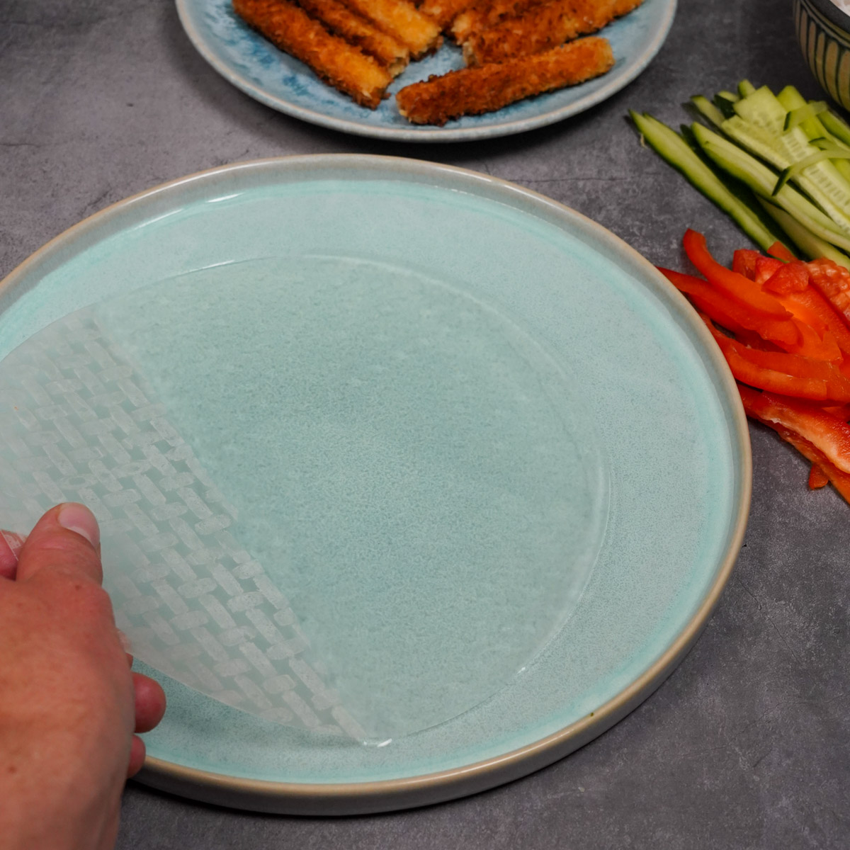 Vegane Summer Roll Reispapier wässern