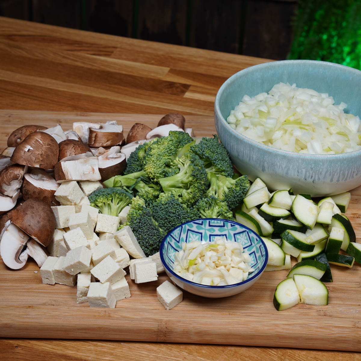 Zubereitung der Zutaten für den Schlemmertopf